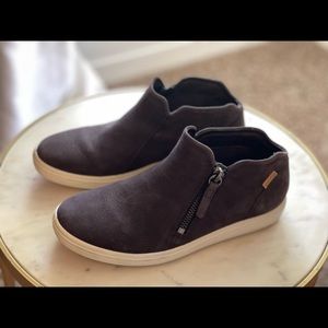 ECCO SOFT 7 WOMEN'S SIDE ZIP BOOTIE